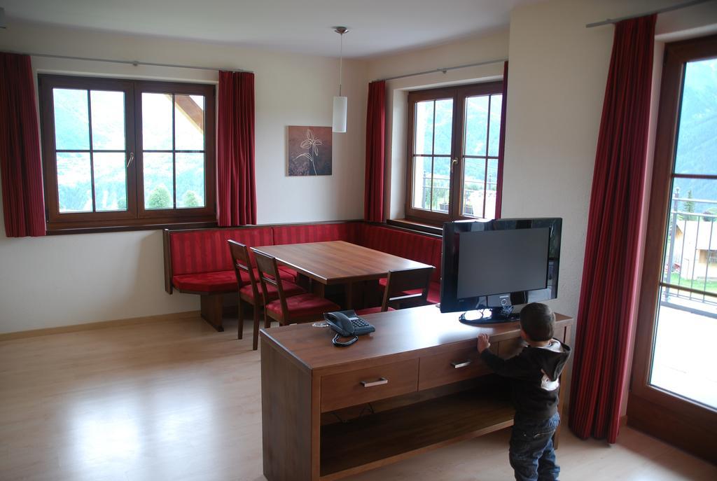 Apart Acasa Apartman Fiss Szoba fotó